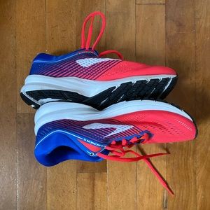 Worn once brooks running shoes